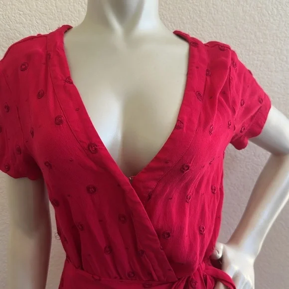 Anthropologie Ett:Twa Greenbrier Embroidered Romper in Pink Magenta
